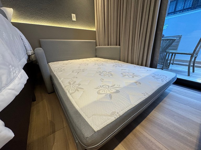 Flat Setai Cabo Branco seafront with balcony AHT12