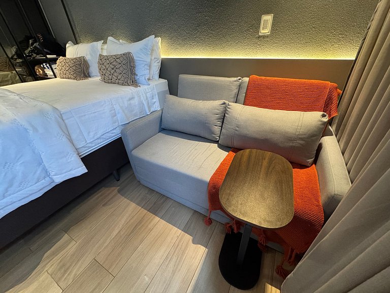 Flat Setai Cabo Branco seafront with balcony AHT12