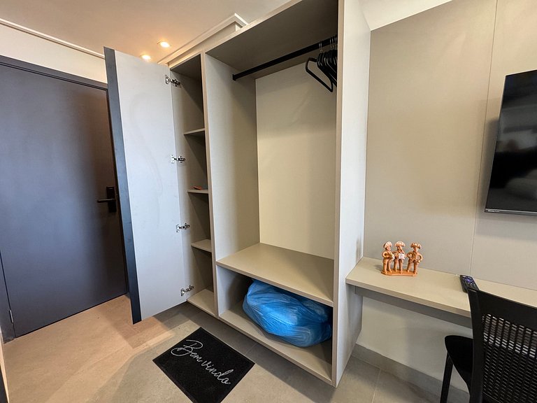 Luxury flat fully furnished at Acqua Tambau AQ4X9