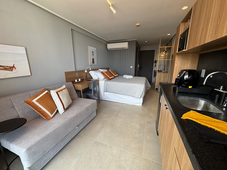 Luxury flat with balcony at Acqua Tambau AQ4X7