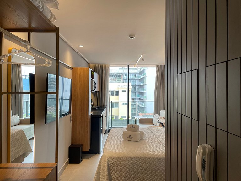 Flat de luxo com varanda no Acqua Tambau CD4XI
