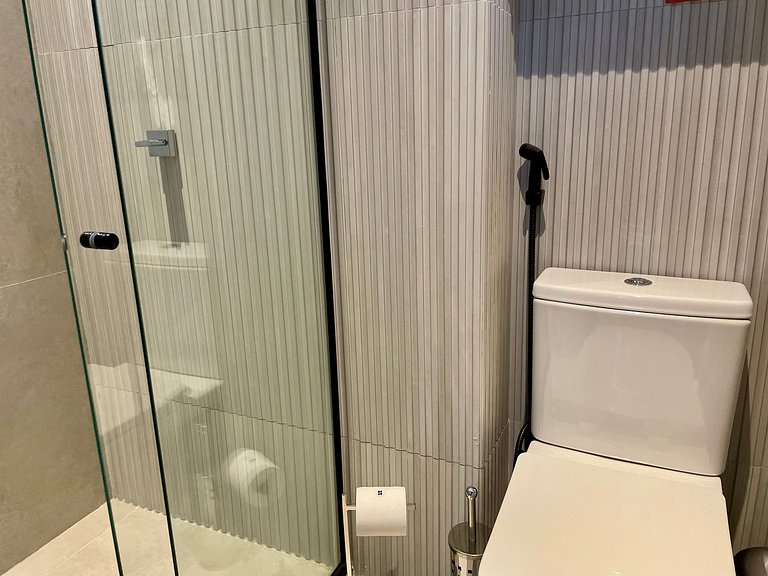 Flat de luxo com varanda no Acqua Tambau CD4XI