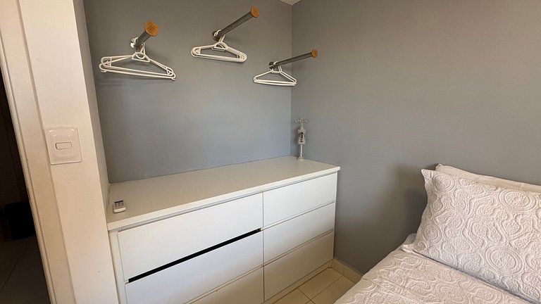 2 quartos com varanda em Manaíra AH206