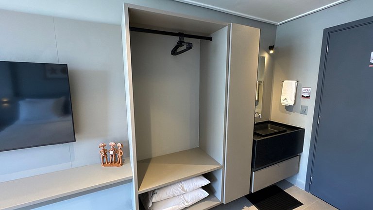 Flat de luxo completo no Acqua Tambau AQ5I5